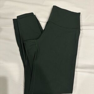 Lululemon Forrest green wunder train high rise cropped leggings